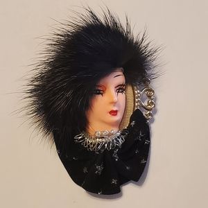 Vintage Handmade Cameo Brooch